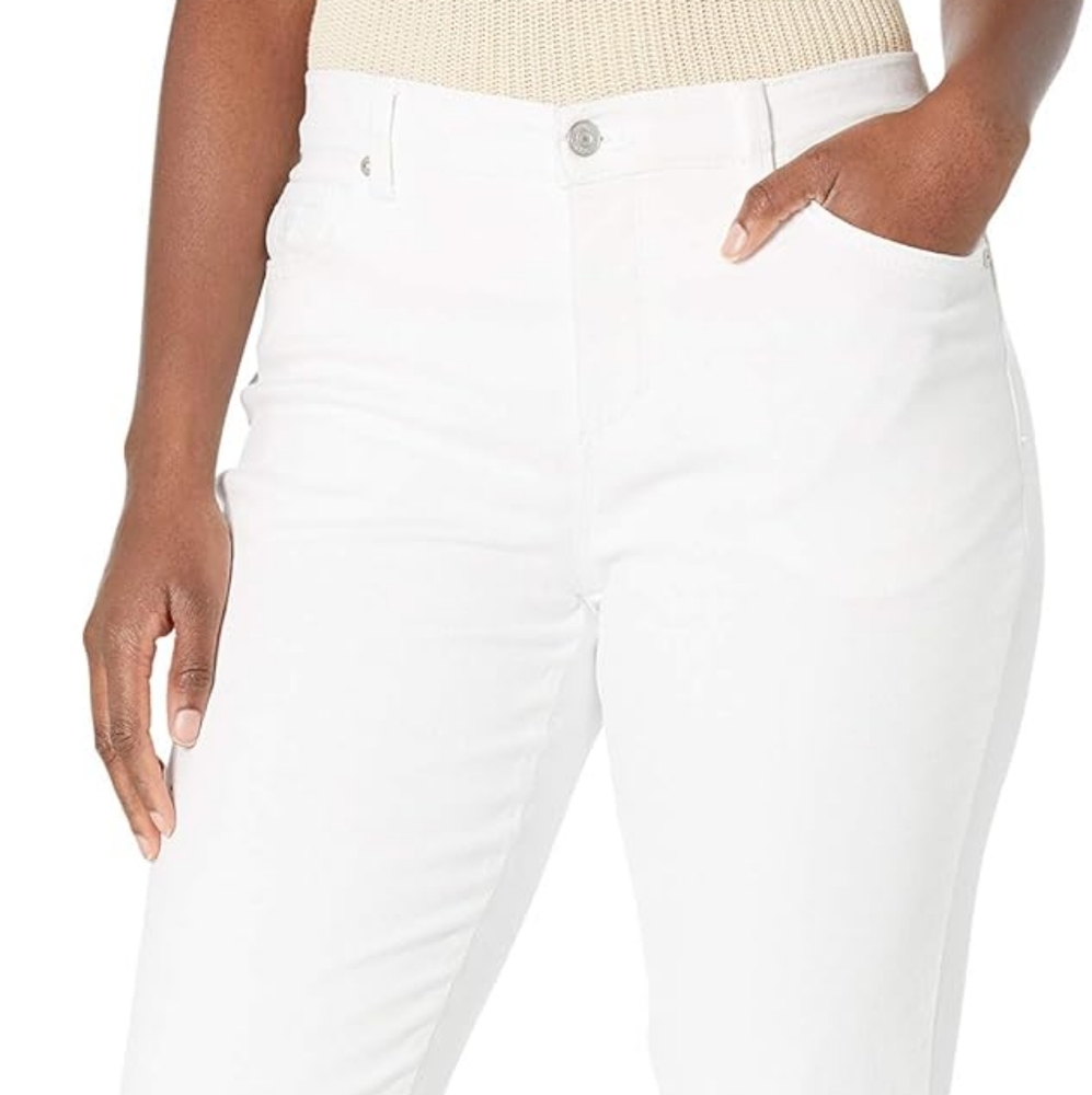 GLORIA VANDERBILT Amanda Classic Tapered Leg Jeans in Vintage White DGVB2692-VWT
